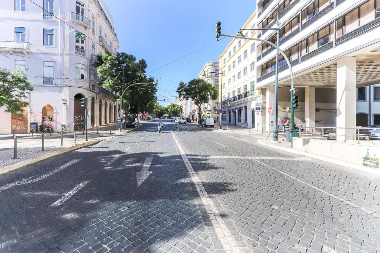 Modern Parliament By Homing Apartment Lisbon Exterior photo